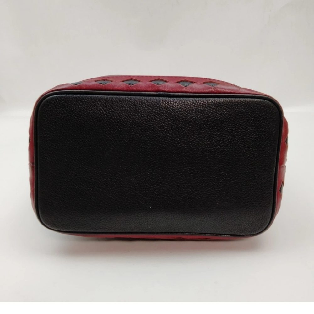 Black and Red Leather Shoulder Bag - Picture 5 of 9